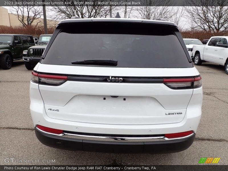 Bright White / Wicker Beige/Global Black 2023 Jeep Grand Cherokee Limited 4x4