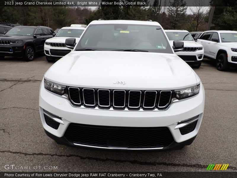 Bright White / Wicker Beige/Global Black 2023 Jeep Grand Cherokee Limited 4x4