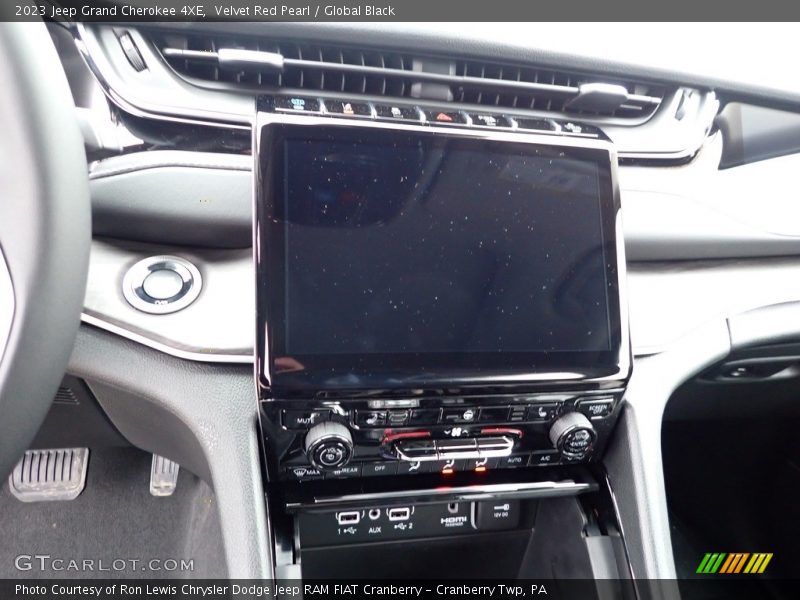 Velvet Red Pearl / Global Black 2023 Jeep Grand Cherokee 4XE
