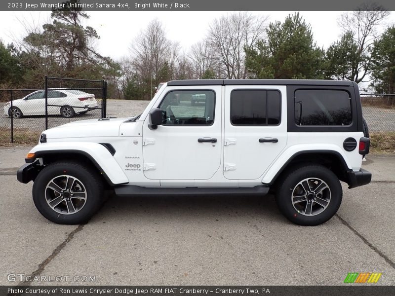 2023 Wrangler Unlimited Sahara 4x4 Bright White