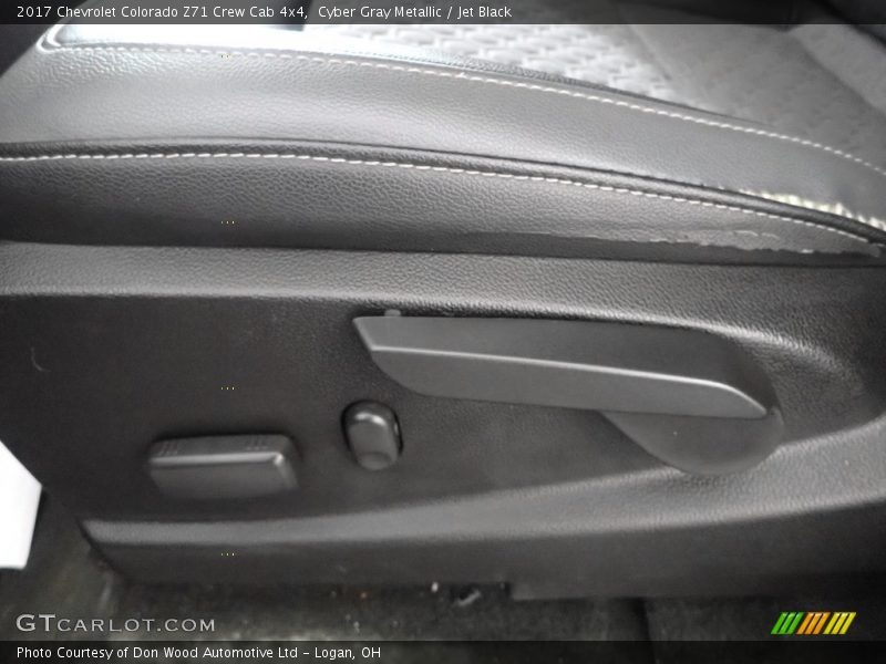 Cyber Gray Metallic / Jet Black 2017 Chevrolet Colorado Z71 Crew Cab 4x4