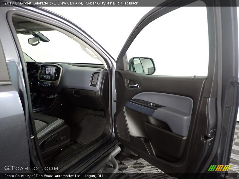 Cyber Gray Metallic / Jet Black 2017 Chevrolet Colorado Z71 Crew Cab 4x4