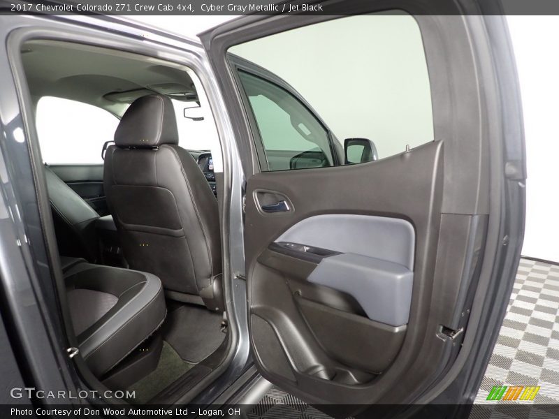 Cyber Gray Metallic / Jet Black 2017 Chevrolet Colorado Z71 Crew Cab 4x4