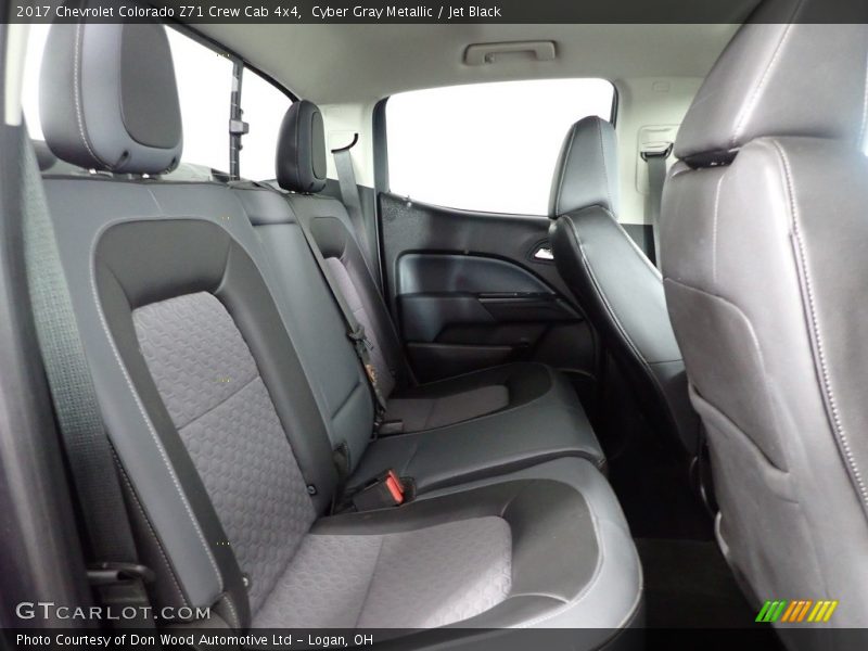 Cyber Gray Metallic / Jet Black 2017 Chevrolet Colorado Z71 Crew Cab 4x4