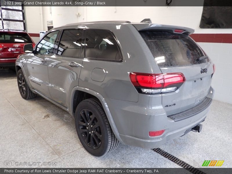 Sting-Gray / Black 2021 Jeep Grand Cherokee Laredo 4x4
