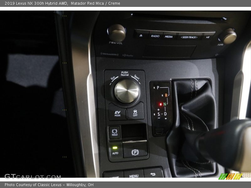 Matador Red Mica / Creme 2019 Lexus NX 300h Hybrid AWD