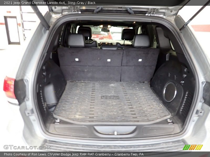 Sting-Gray / Black 2021 Jeep Grand Cherokee Laredo 4x4