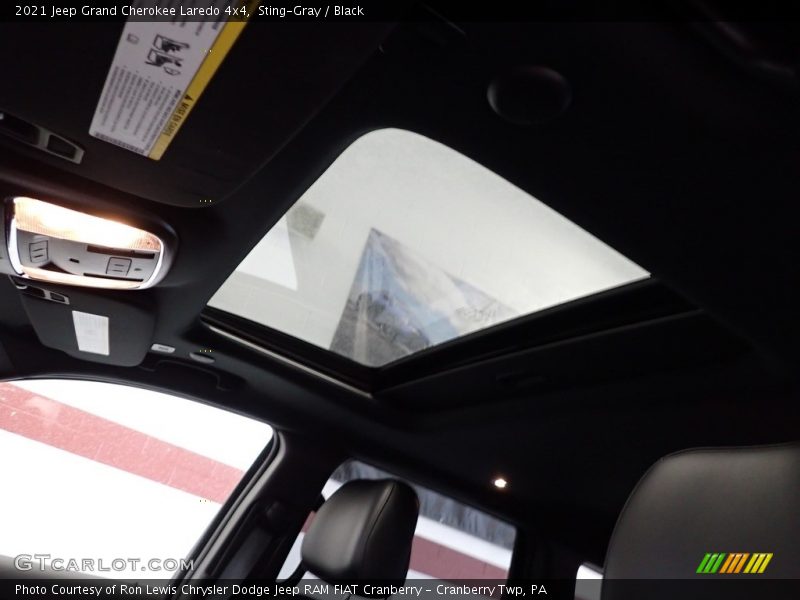 Sting-Gray / Black 2021 Jeep Grand Cherokee Laredo 4x4