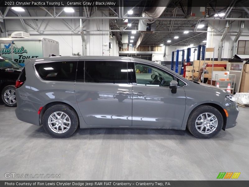  2023 Pacifica Touring L Ceramic Gray