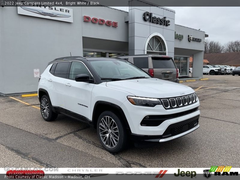 Bright White / Black 2022 Jeep Compass Limited 4x4