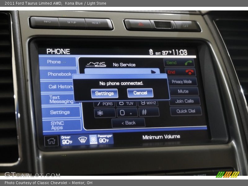 Controls of 2011 Taurus Limited AWD