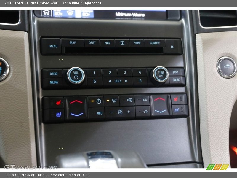 Controls of 2011 Taurus Limited AWD