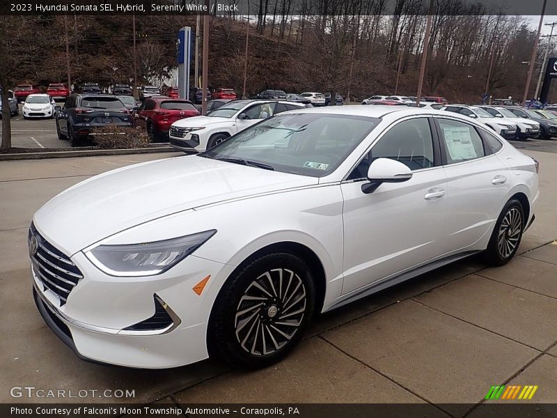Front 3/4 View of 2023 Sonata SEL Hybrid
