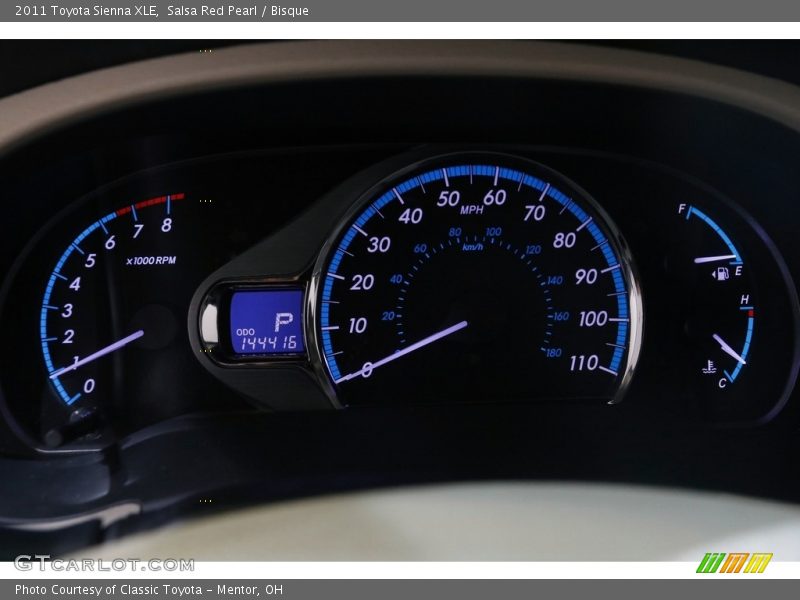 Salsa Red Pearl / Bisque 2011 Toyota Sienna XLE