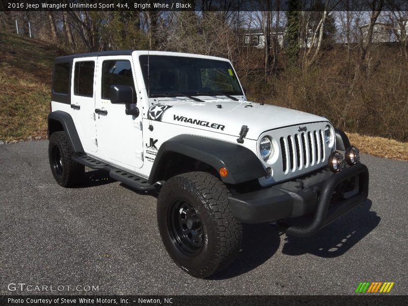 Bright White / Black 2016 Jeep Wrangler Unlimited Sport 4x4
