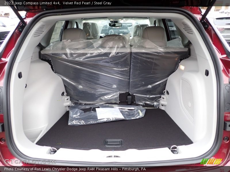  2022 Compass Limited 4x4 Trunk