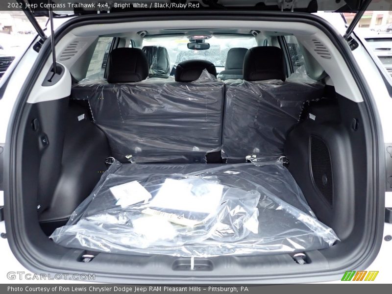  2022 Compass Trailhawk 4x4 Trunk