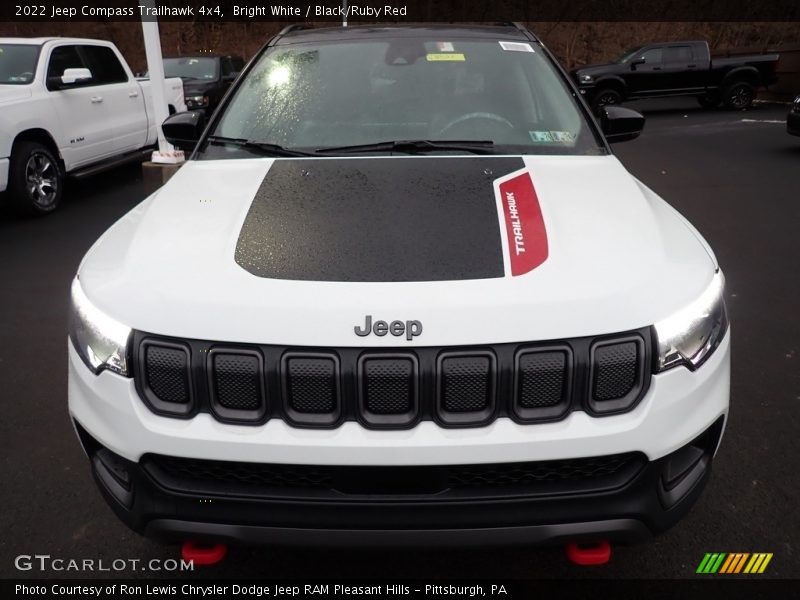 Bright White / Black/Ruby Red 2022 Jeep Compass Trailhawk 4x4