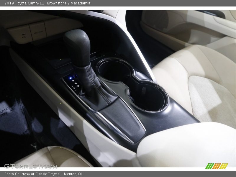 Brownstone / Macadamia 2019 Toyota Camry LE