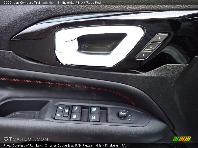 Bright White / Black/Ruby Red 2022 Jeep Compass Trailhawk 4x4