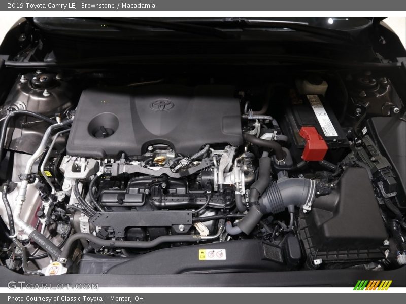 Brownstone / Macadamia 2019 Toyota Camry LE