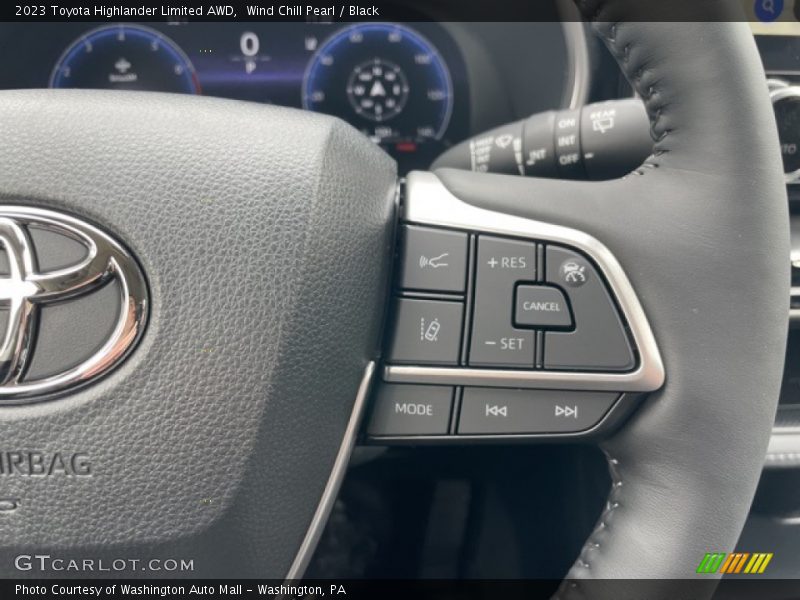 Wind Chill Pearl / Black 2023 Toyota Highlander Limited AWD