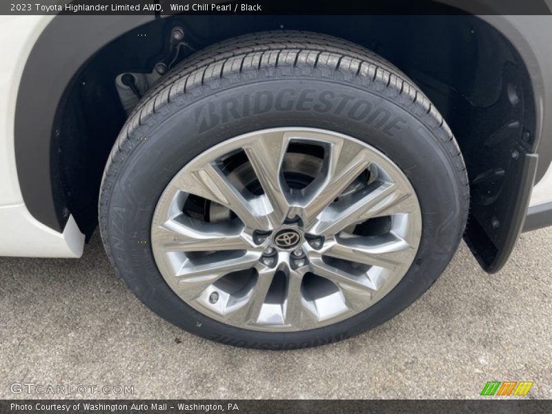 Wind Chill Pearl / Black 2023 Toyota Highlander Limited AWD