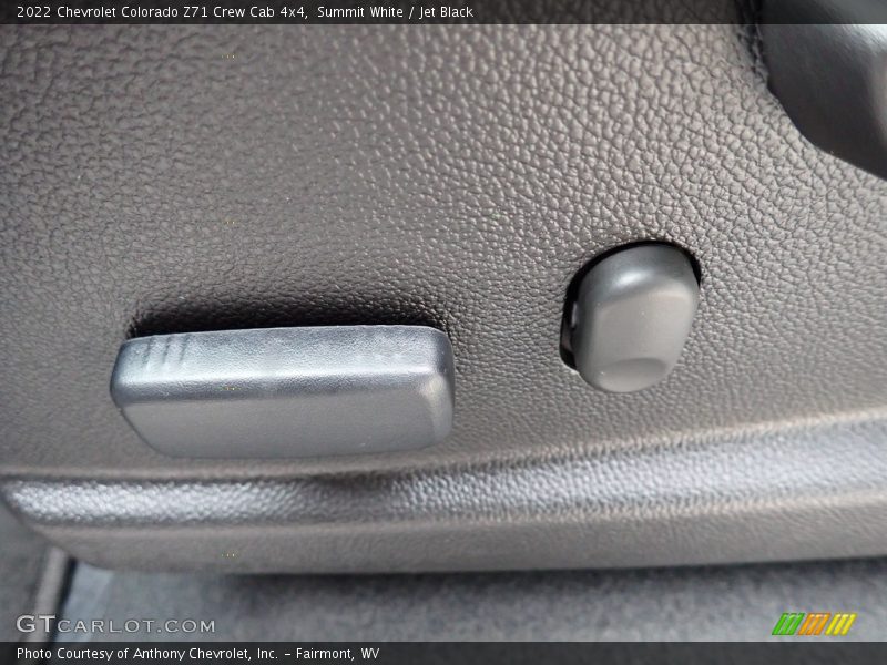 Summit White / Jet Black 2022 Chevrolet Colorado Z71 Crew Cab 4x4