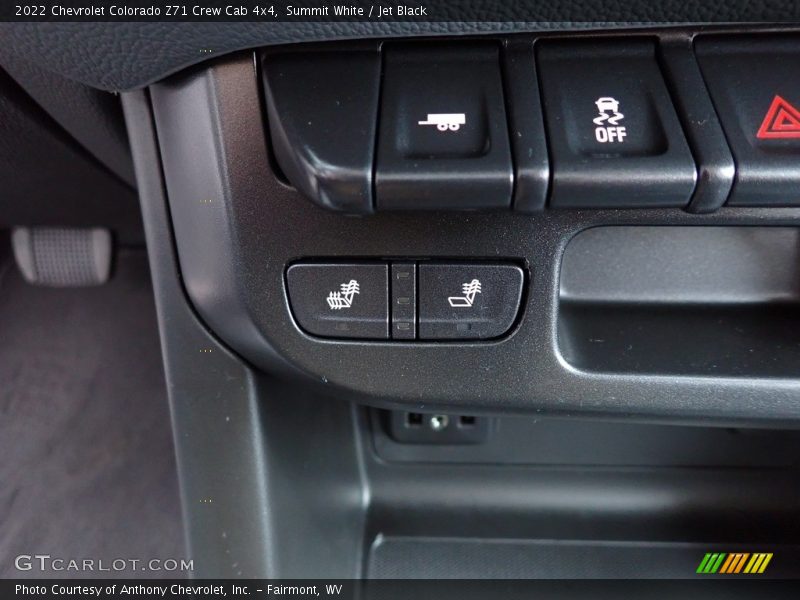 Controls of 2022 Colorado Z71 Crew Cab 4x4