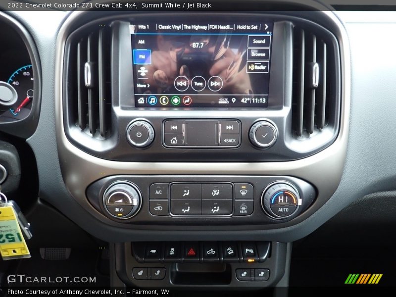 Controls of 2022 Colorado Z71 Crew Cab 4x4