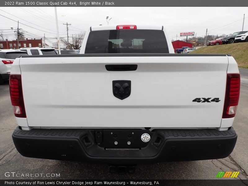Bright White / Black 2022 Ram 1500 Classic Quad Cab 4x4