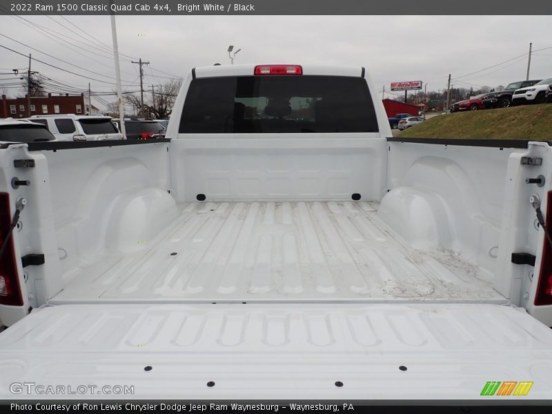 Bright White / Black 2022 Ram 1500 Classic Quad Cab 4x4