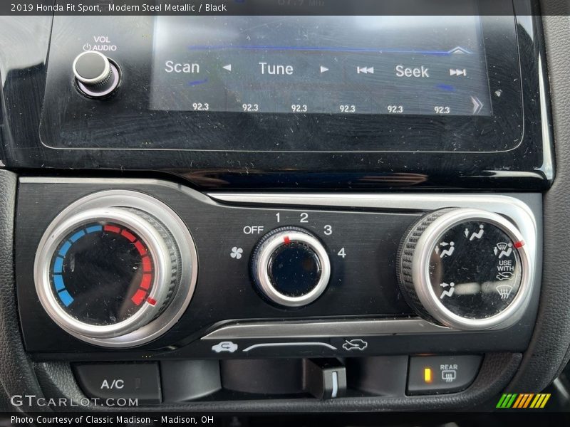 Modern Steel Metallic / Black 2019 Honda Fit Sport