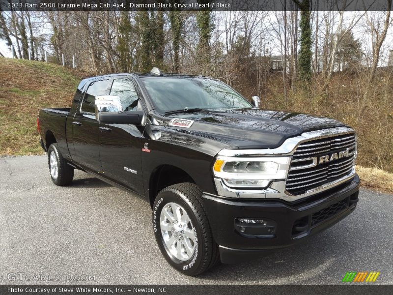 Front 3/4 View of 2023 2500 Laramie Mega Cab 4x4