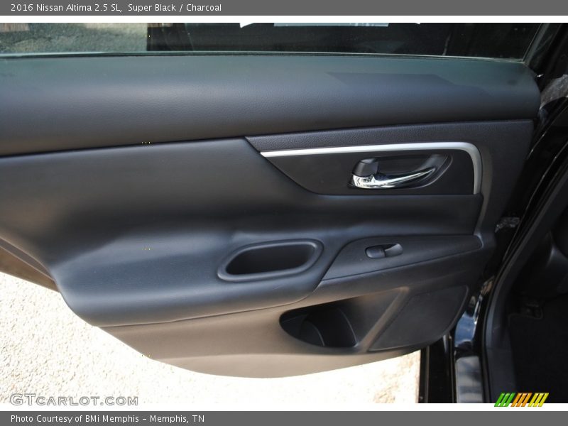 Super Black / Charcoal 2016 Nissan Altima 2.5 SL