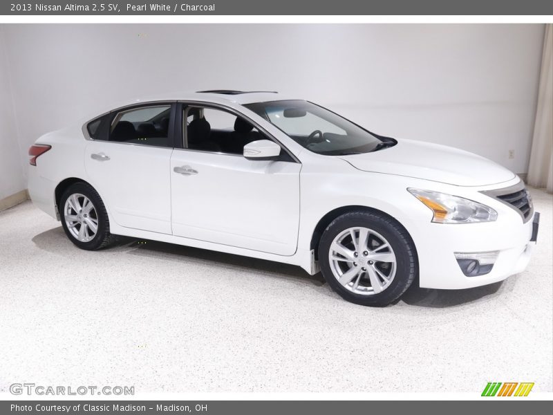 Pearl White / Charcoal 2013 Nissan Altima 2.5 SV