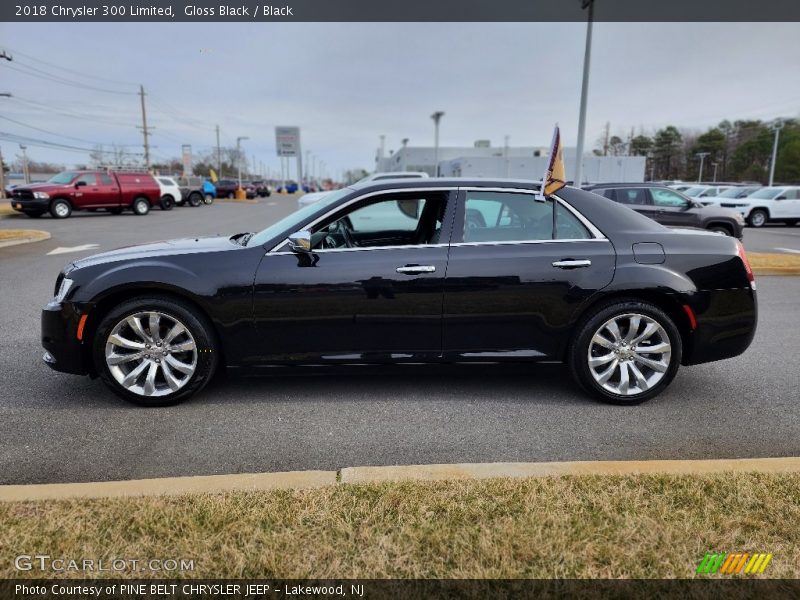 Gloss Black / Black 2018 Chrysler 300 Limited