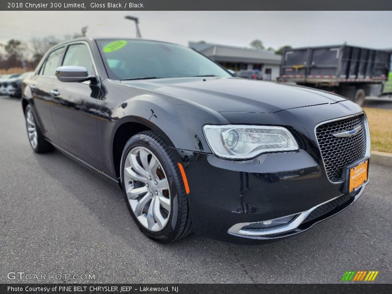 Gloss Black / Black 2018 Chrysler 300 Limited