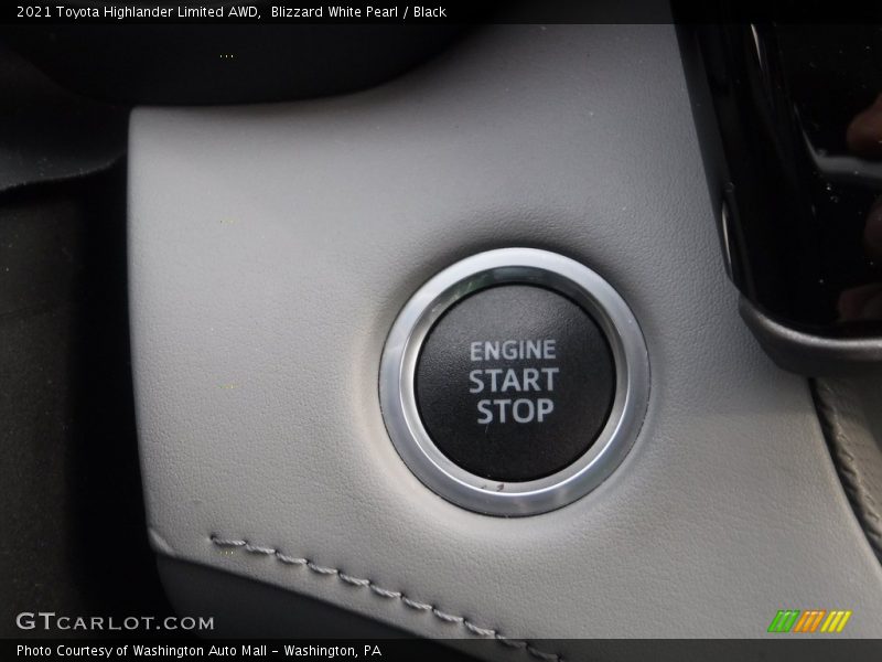 Blizzard White Pearl / Black 2021 Toyota Highlander Limited AWD
