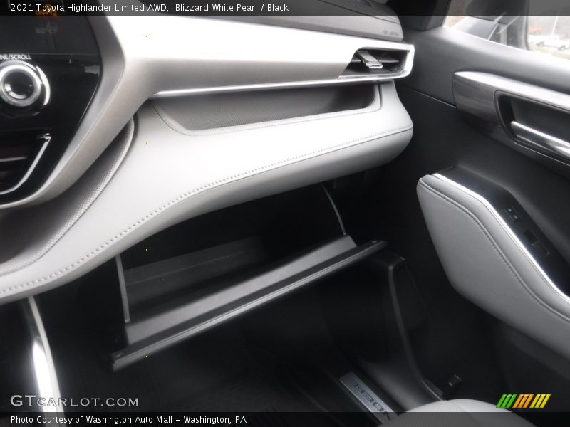 Blizzard White Pearl / Black 2021 Toyota Highlander Limited AWD