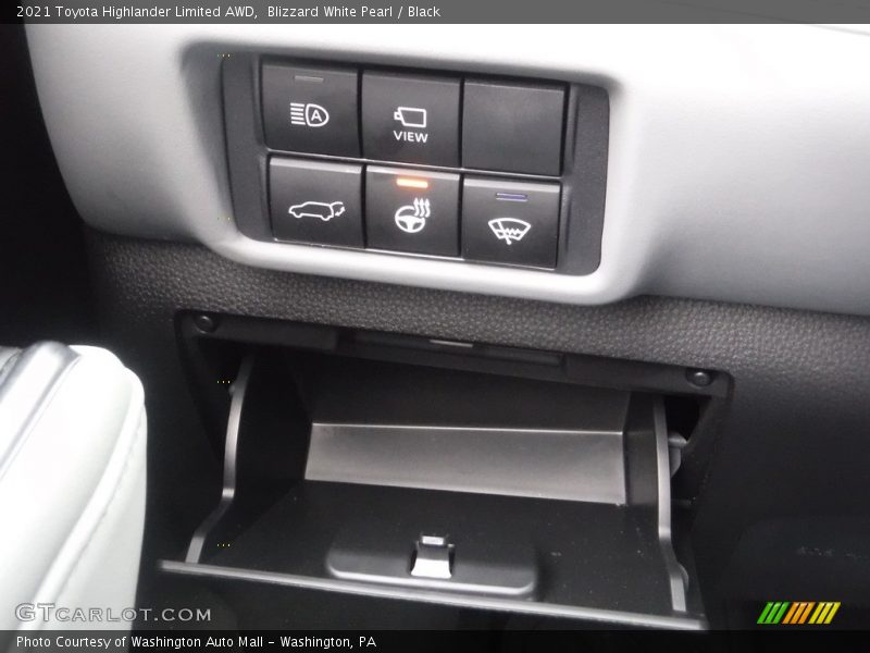 Blizzard White Pearl / Black 2021 Toyota Highlander Limited AWD