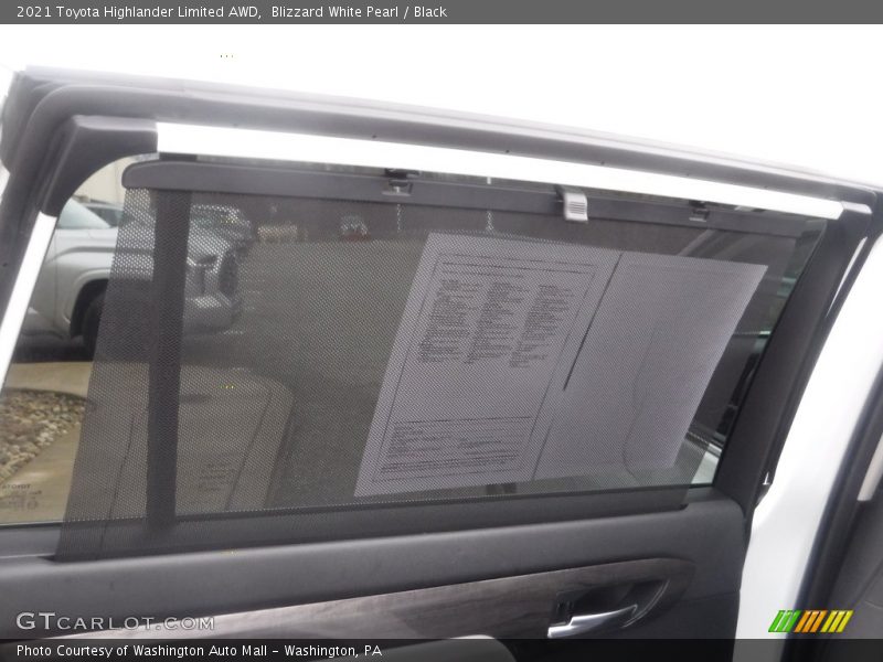 Blizzard White Pearl / Black 2021 Toyota Highlander Limited AWD