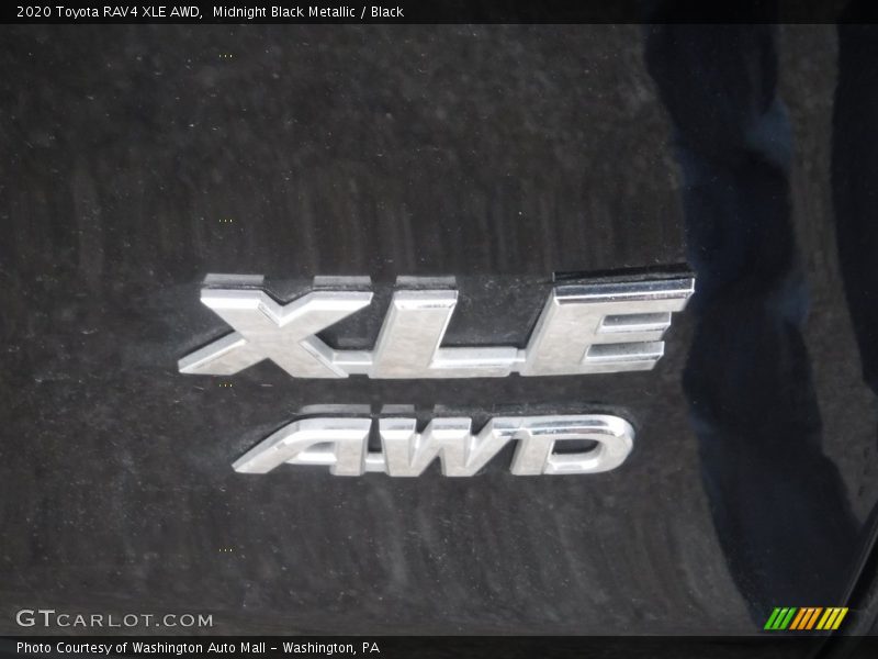 Midnight Black Metallic / Black 2020 Toyota RAV4 XLE AWD