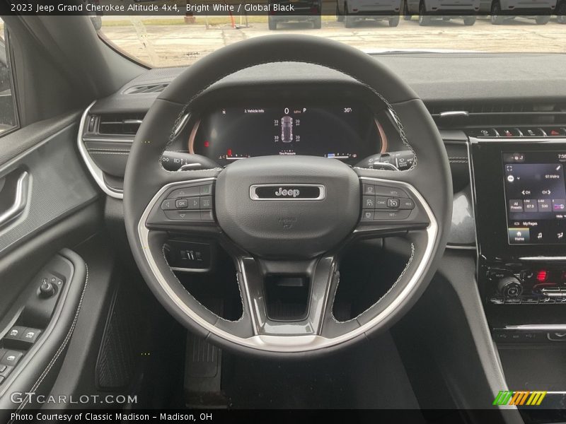 Bright White / Global Black 2023 Jeep Grand Cherokee Altitude 4x4