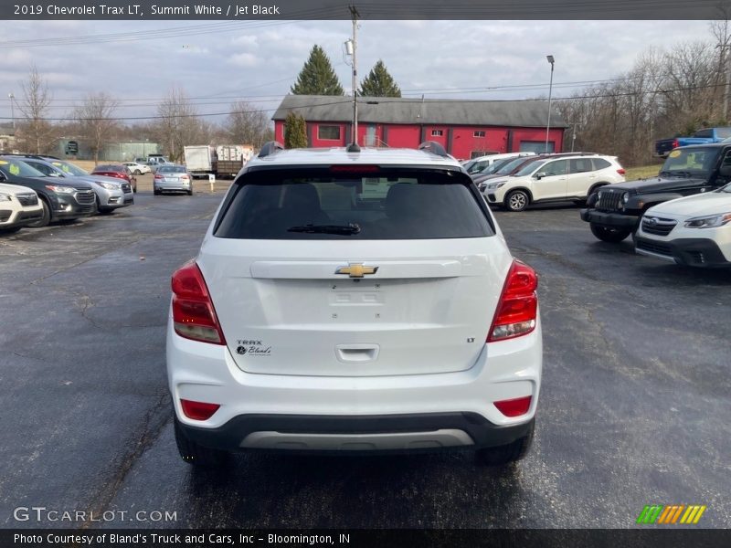 Summit White / Jet Black 2019 Chevrolet Trax LT