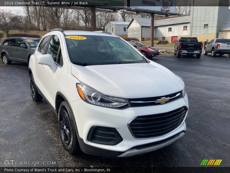 Summit White / Jet Black 2019 Chevrolet Trax LT