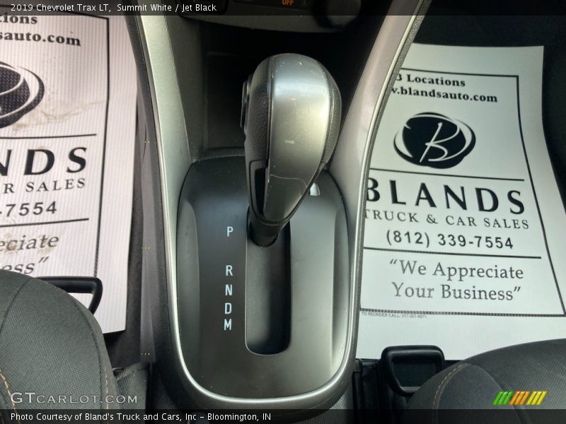 Summit White / Jet Black 2019 Chevrolet Trax LT
