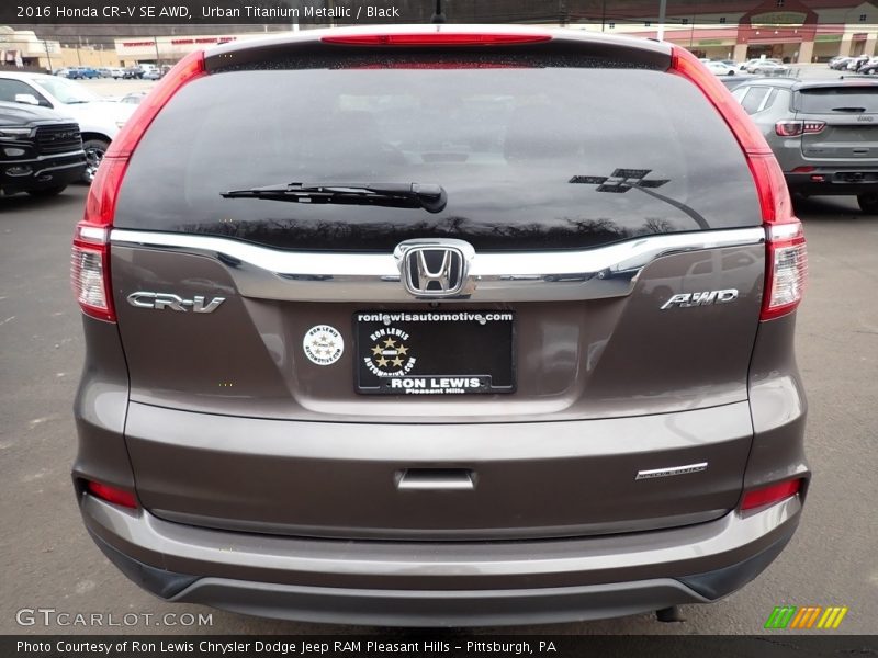 Urban Titanium Metallic / Black 2016 Honda CR-V SE AWD
