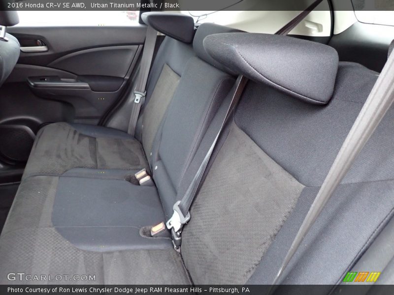 Urban Titanium Metallic / Black 2016 Honda CR-V SE AWD