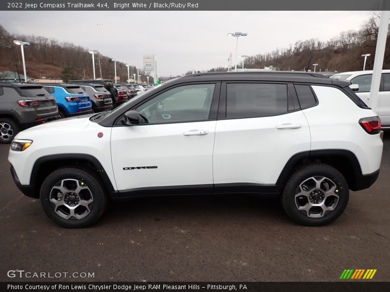 Bright White / Black/Ruby Red 2022 Jeep Compass Trailhawk 4x4